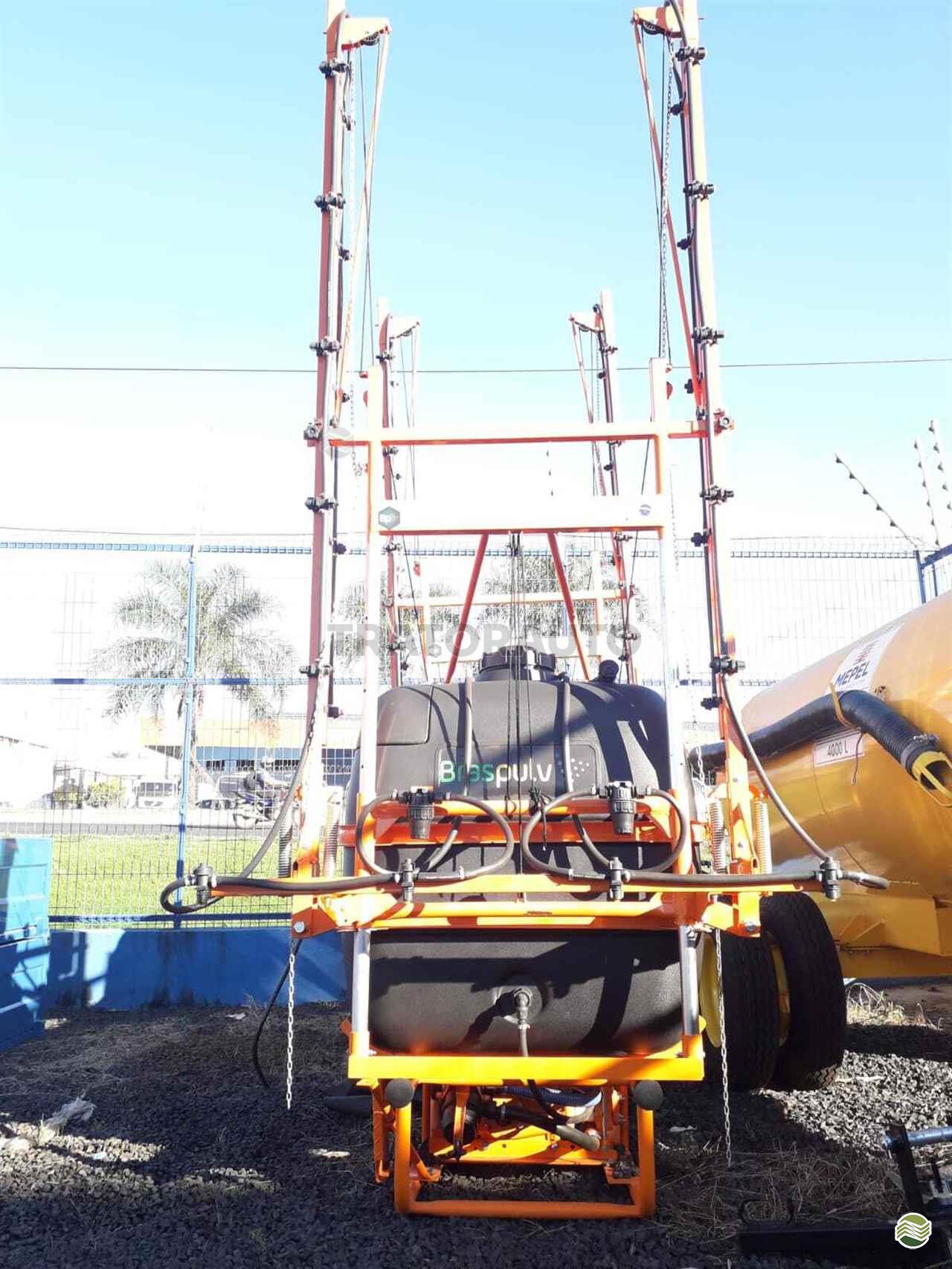 PULVERIZADOR BRASPULV 600 Litros Acoplado Hidráulico Tratorauto Tratores - Landini UBERLANDIA MINAS GERAIS MG